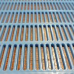 Mateří mřížka na polystyrenový úl