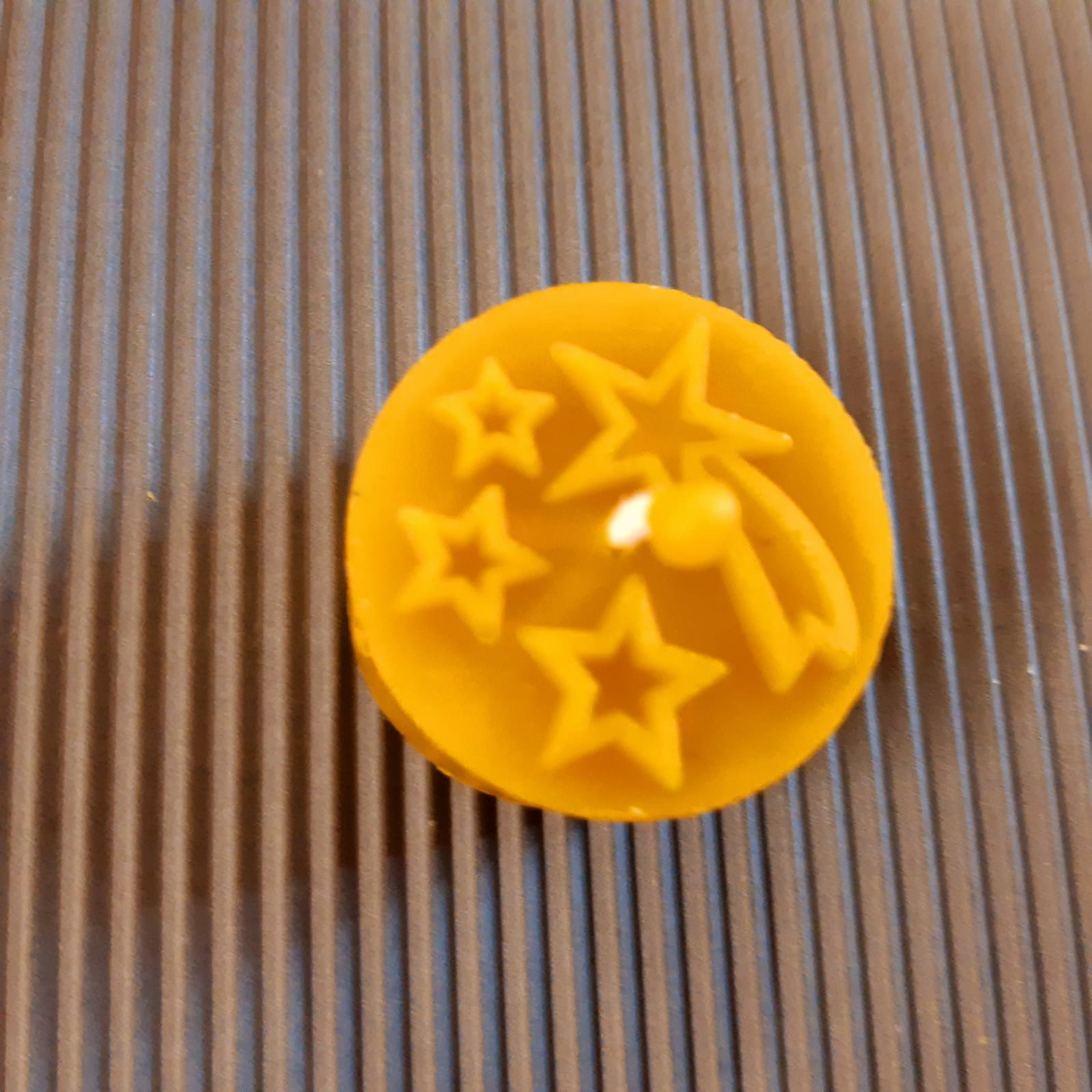 WhatsApp-Image-2020-11-16-at-15.37.36-1.jpeg Svíčka z včelího vosku-vánoční hvězda - Obrázek 1