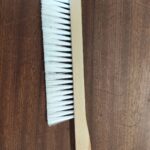 Smetáček dřevěný s umělým vlasem